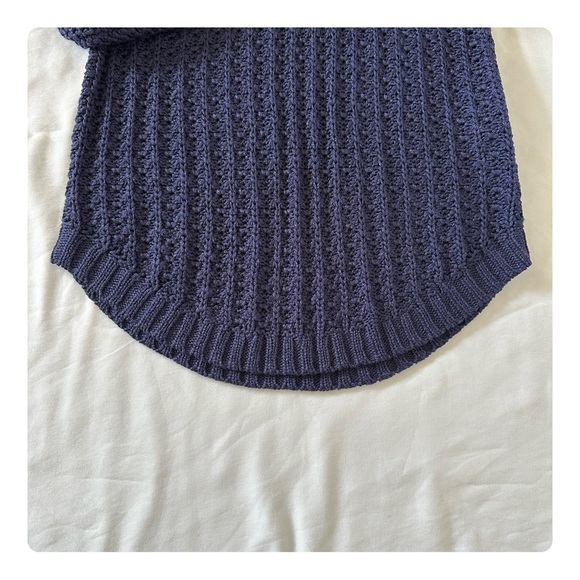 β
NWT Calvin Klein Jeans Women's Core Texture Mixed Crew Sweater - Navy Blue β
- Picture 16 of 17